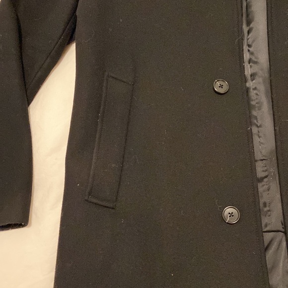 Barely worn Club Monaco Coat. - Picture 6 of 7